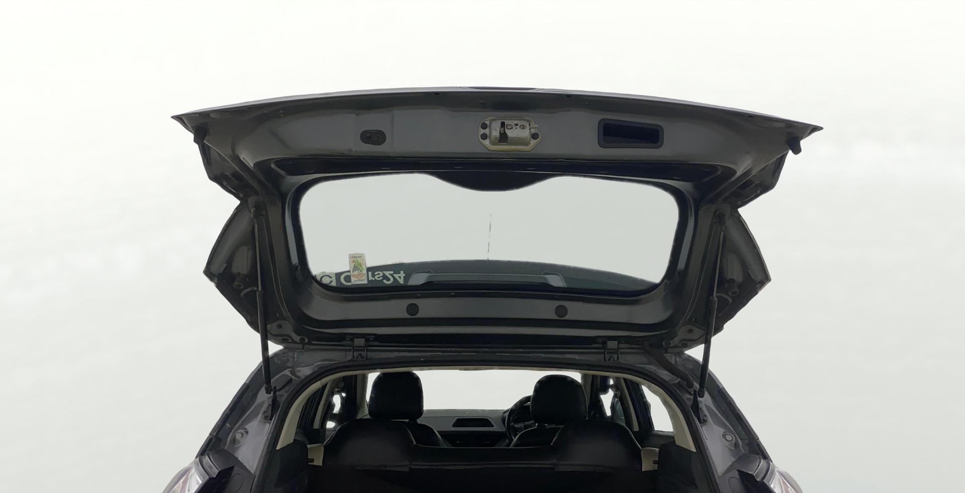 View 2022 Tata Nexon Revotron XE Image 16 Used 2022 Tata Nexon Revotron XE Image 16