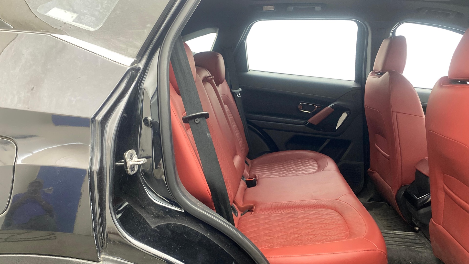 View 2024 Tata Harrier XZ plus Red Dark Edition Image 37 Used 2024 Tata Harrier XZ plus Red Dark Edition Image 37