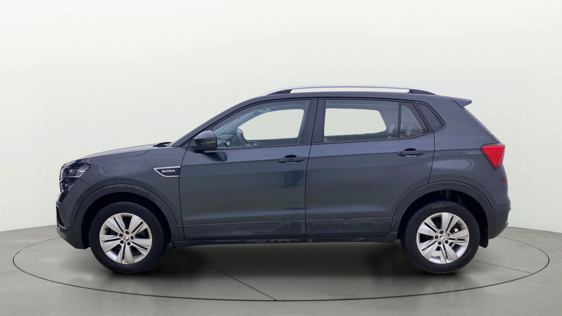 View 2022 Skoda Kushaq Ambition 1.0 TSI AT Image 5 Used 2022 Skoda Kushaq Ambition 1.0 TSI AT Image 5