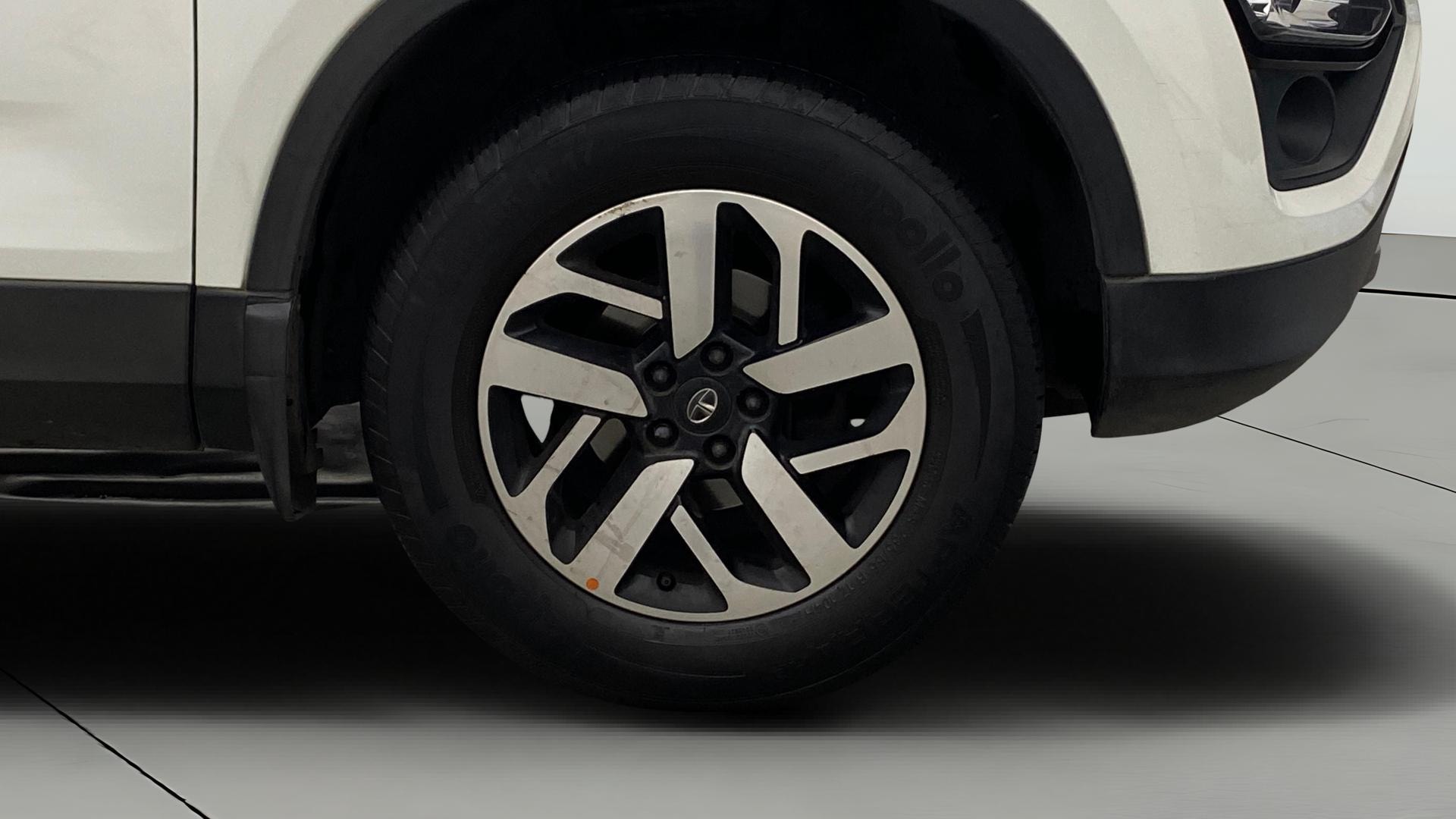 View 2022 Tata Harrier XE Image 45 Used 2022 Tata Harrier XE Image 45