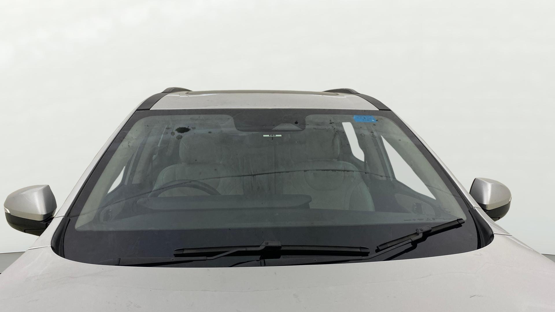 View 2021 Mahindra XUV700 MX Petrol 5 STR Image 39 Used 2021 Mahindra XUV700 MX Petrol 5 STR Image 39