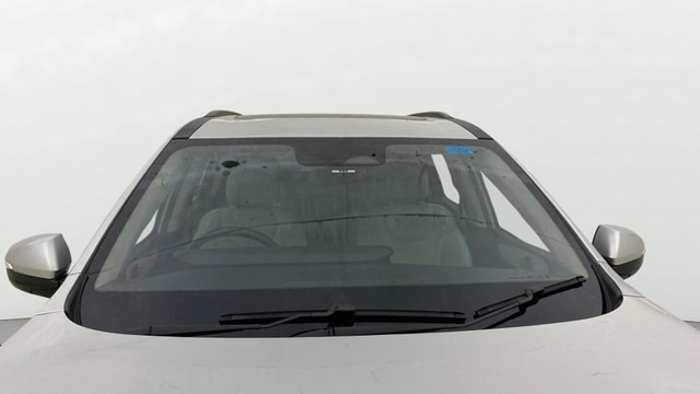 View Mahindra XUV700 Image 39 Used Mahindra XUV700 Image 39