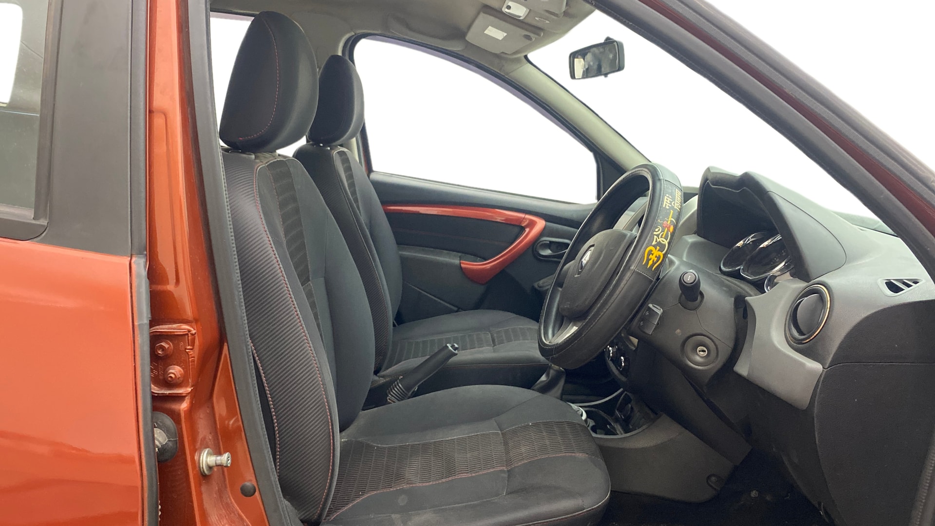 View 2018 Renault Duster Petrol RxS CVT Petrol Image 26 Used 2018 Renault Duster Petrol RxS CVT Petrol Image 26