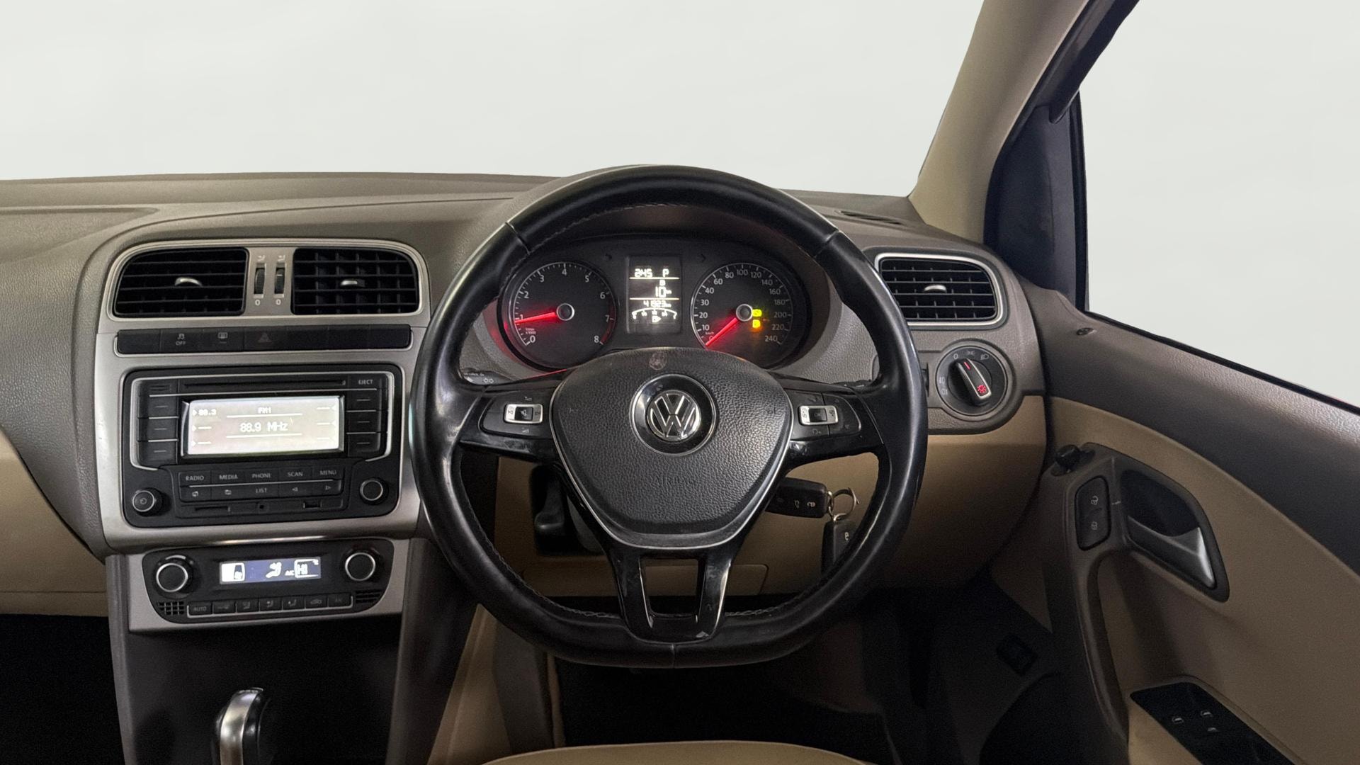 Used 2015 Volkswagen Vento Used 2015 Volkswagen Vento
