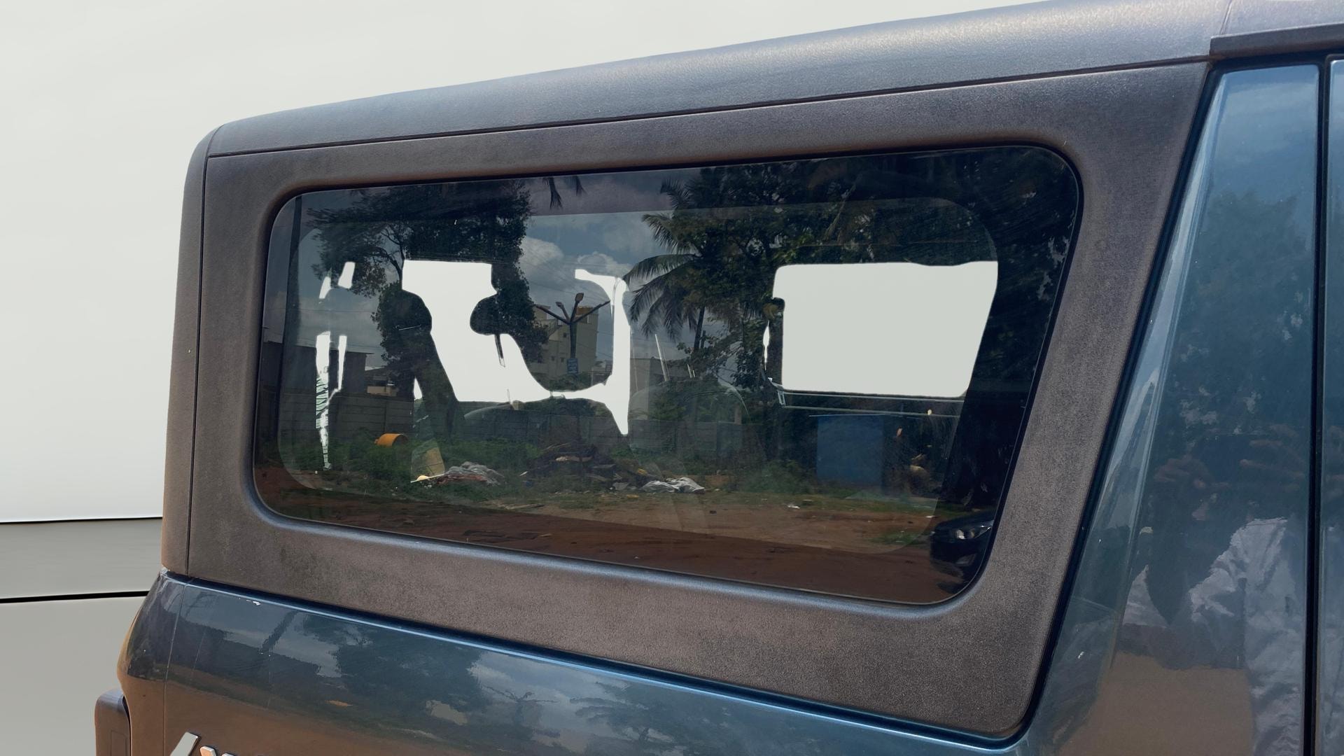 View 2022 Mahindra Thar AX Standard Manual Soft Top 6 Seater Image 8 Used 2022 Mahindra Thar AX Standard Manual Soft Top 6 Seater Image 8
