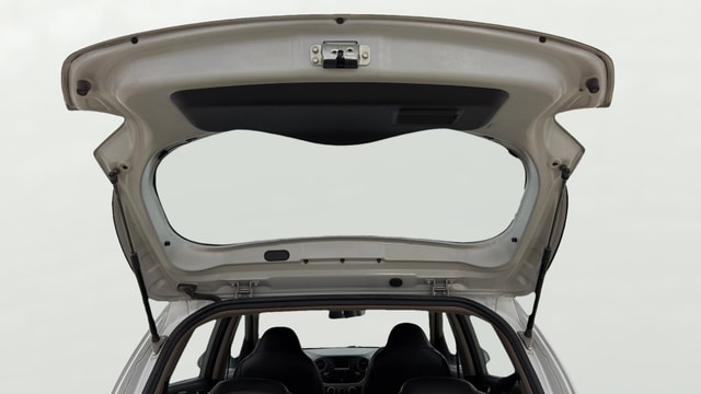 View Hyundai Grand i10 Image 16 Used Hyundai Grand i10 Image 16