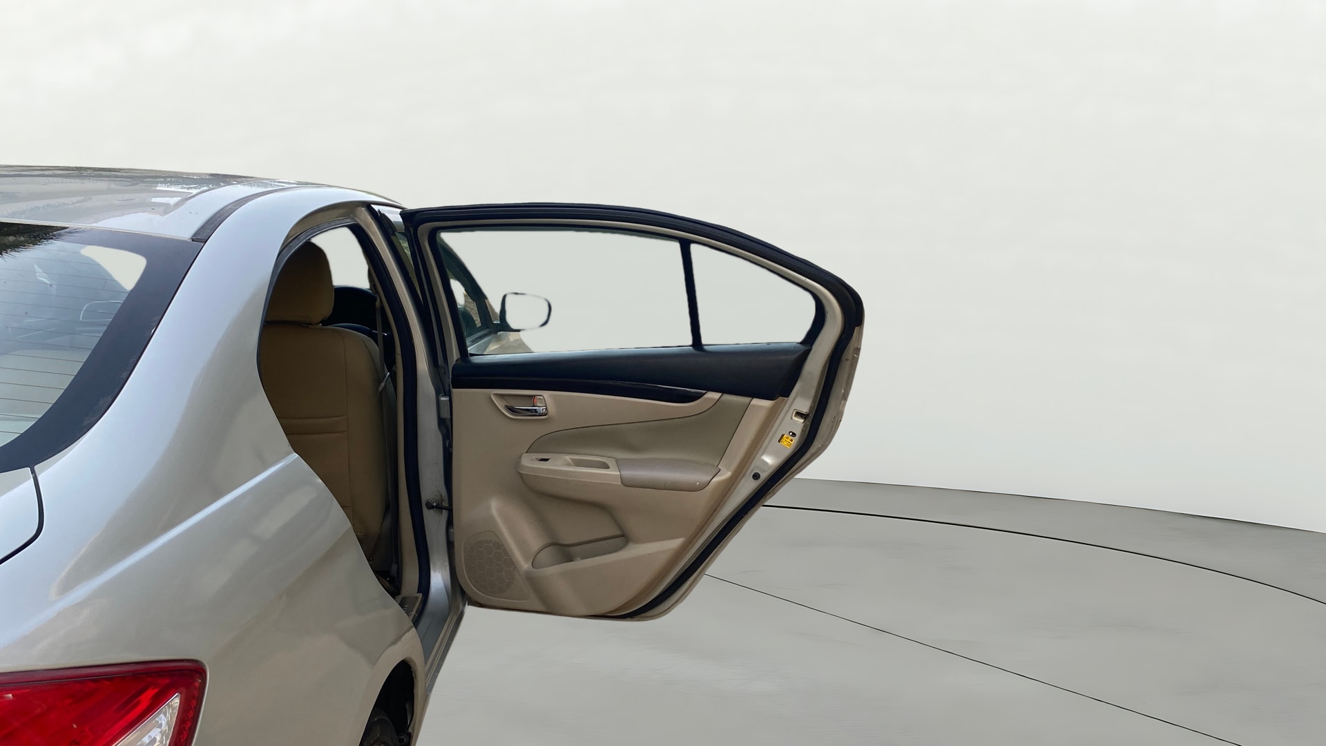 View 2018 Maruti Suzuki 1000 Base Variant Image 8 Used 2018 Maruti Suzuki 1000 Base Variant Image 8