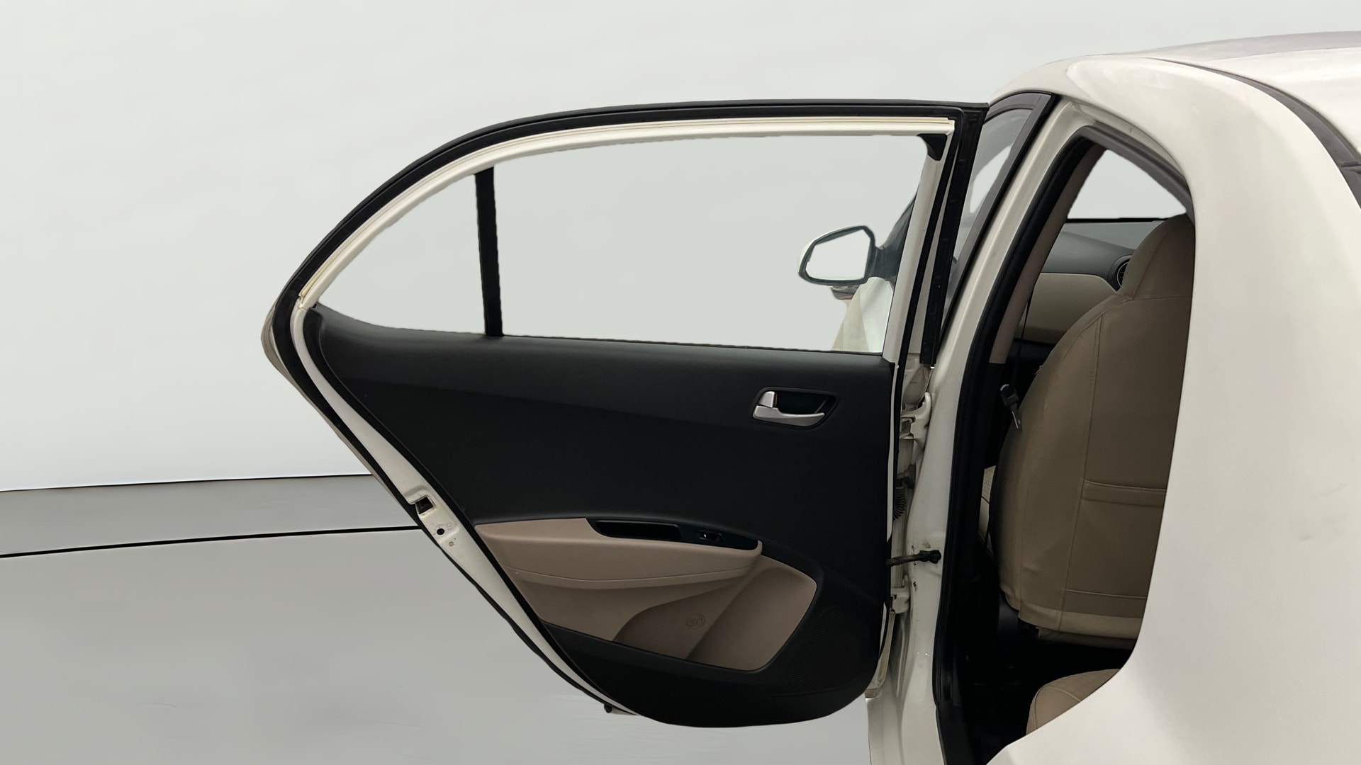 View 2014 Hyundai Xcent E Petrol Image 22 Used 2014 Hyundai Xcent E Petrol Image 22