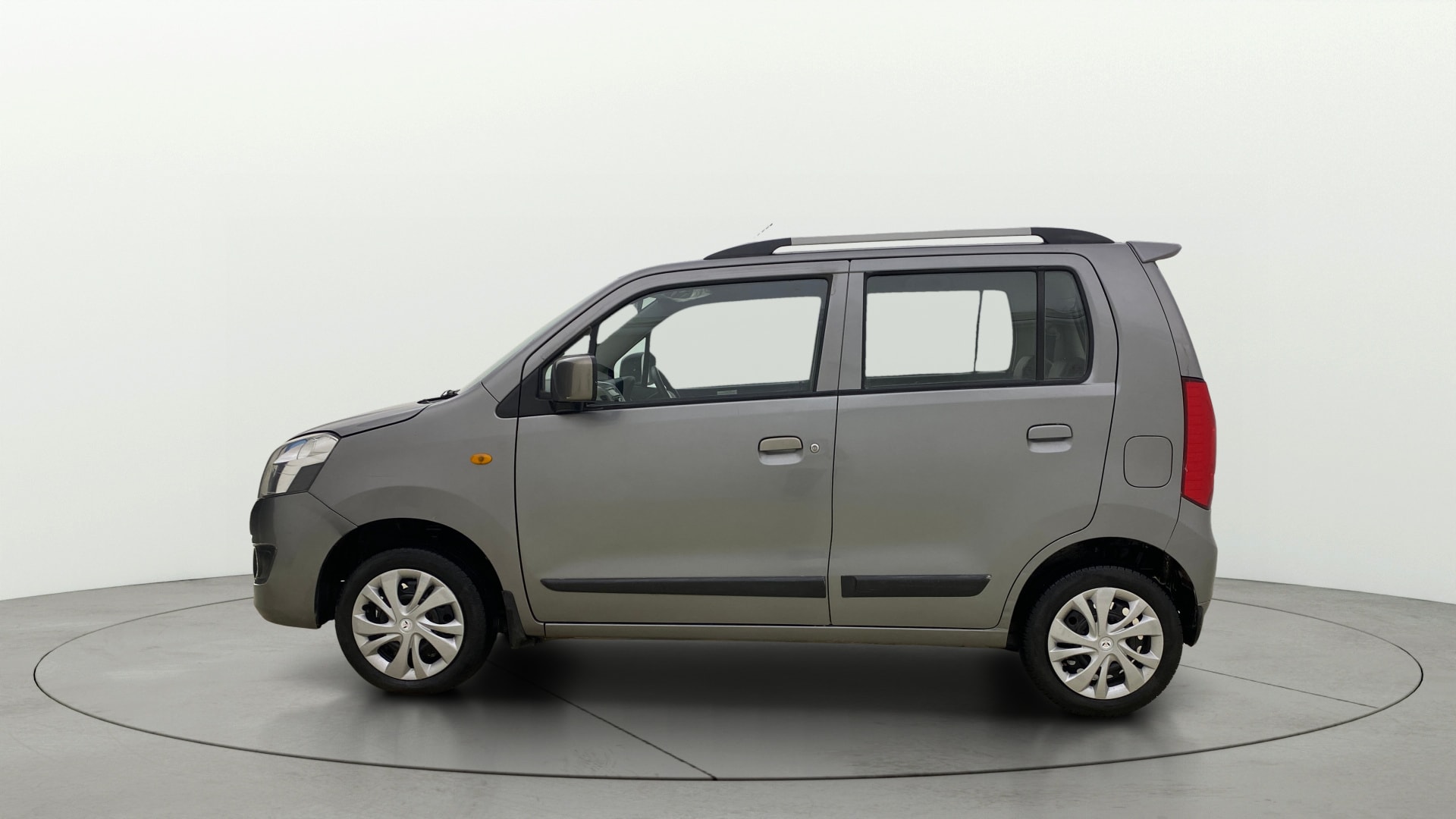 View 2016 Maruti Suzuki 1000 Base Variant Image 5 Used 2016 Maruti Suzuki 1000 Base Variant Image 5