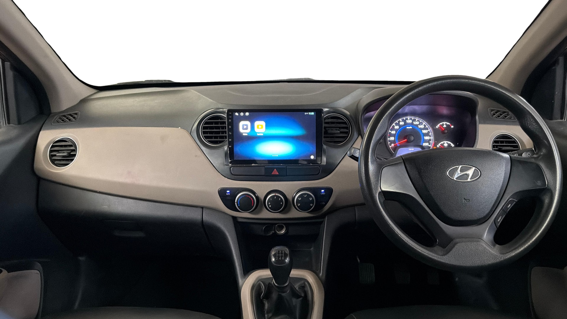 View 2014 Hyundai Grand i10 Magna 1.2 Kappa VTVT Image 29 Used 2014 Hyundai Grand i10 Magna 1.2 Kappa VTVT Image 29