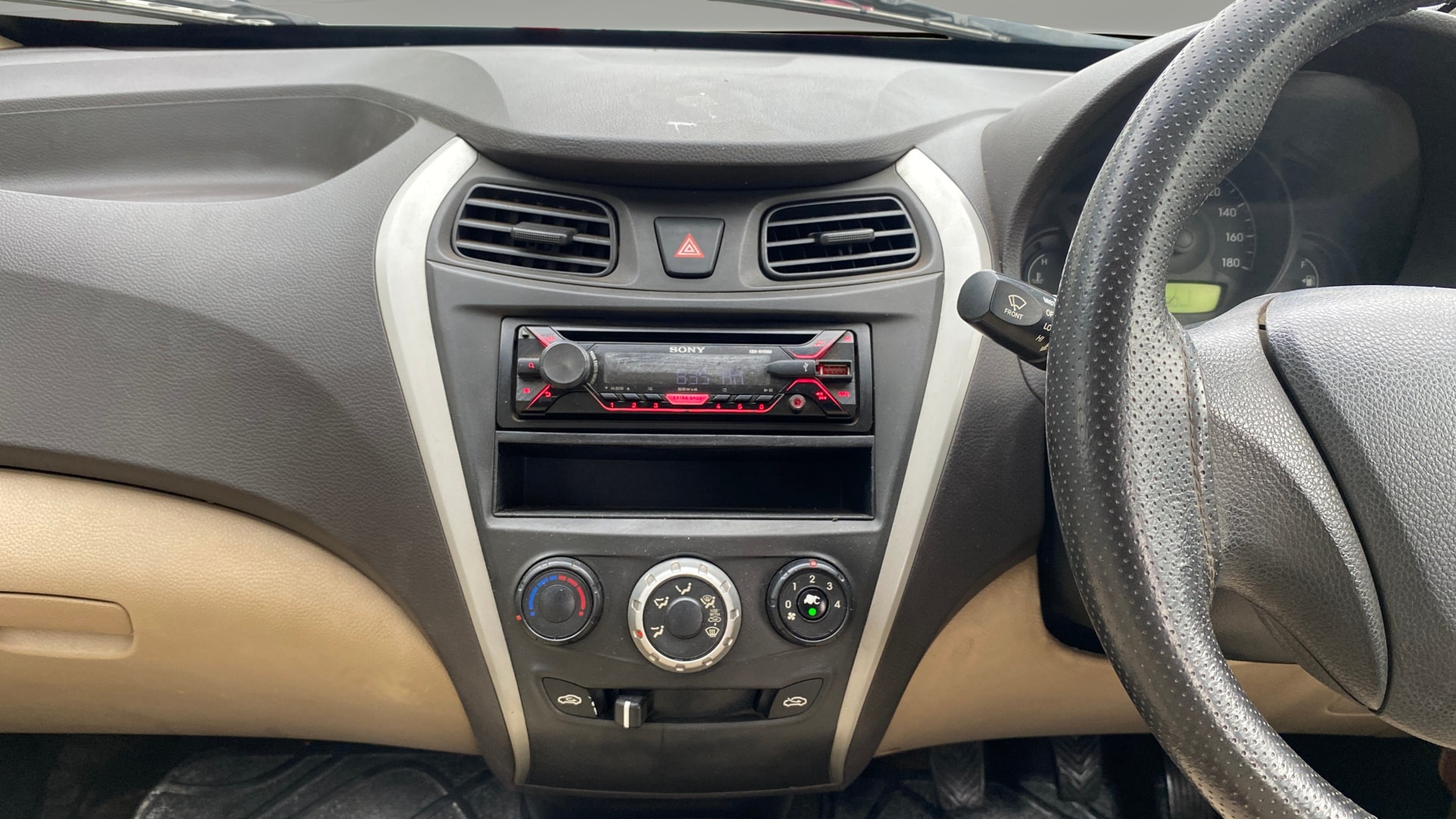 View 2017 Hyundai EON Era Plus Image 34 Used 2017 Hyundai EON Era Plus Image 34