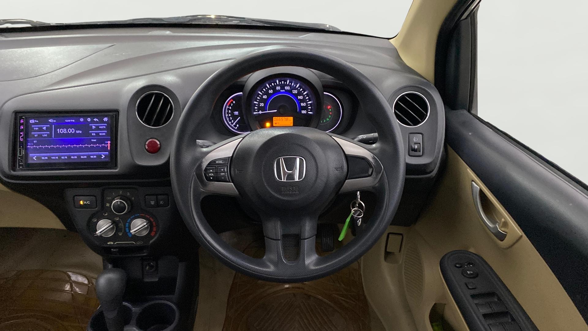 View 2015 Honda Brio VX AT Petrol Image 20 Used 2015 Honda Brio VX AT Petrol Image 20