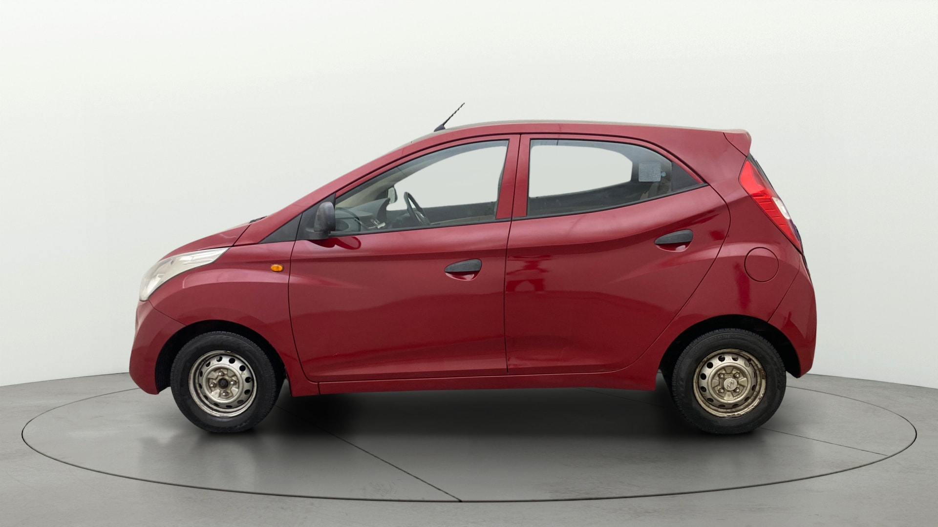 View 2016 Hyundai EON Era Plus Image 5 Used 2016 Hyundai EON Era Plus Image 5