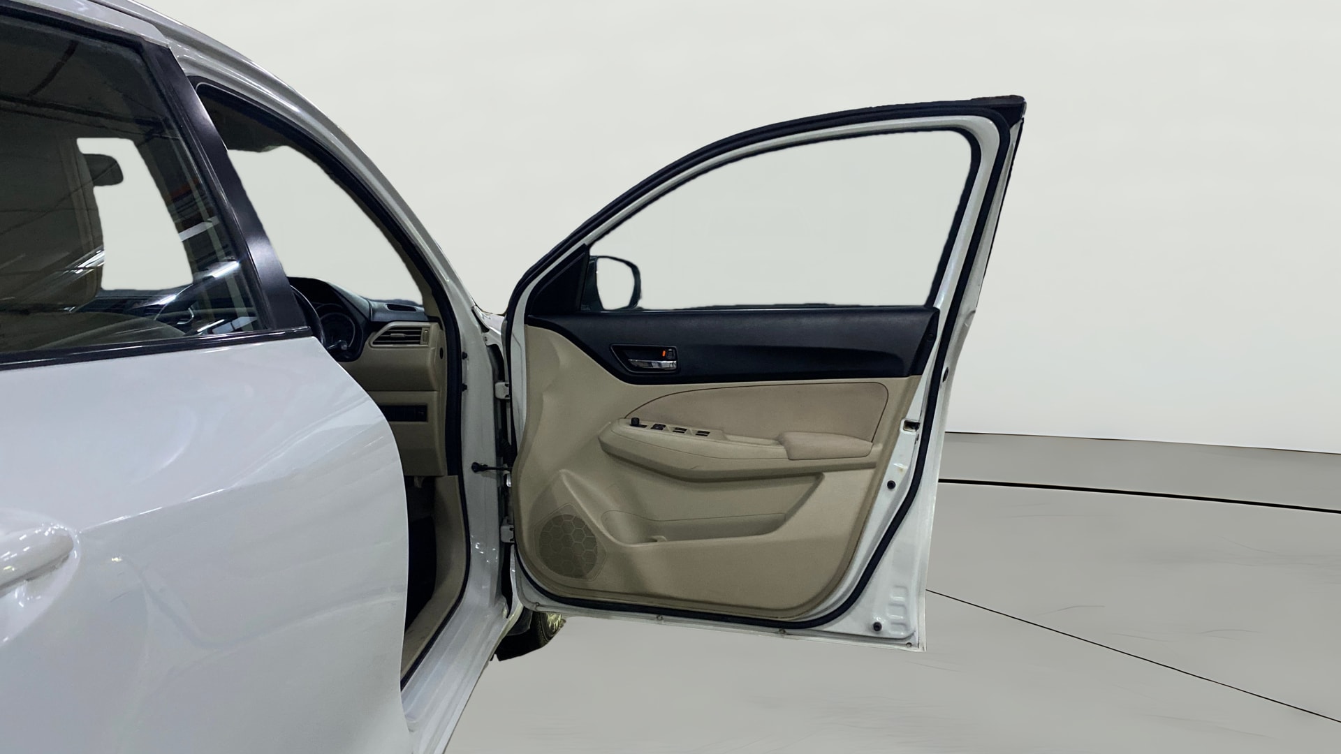 View 2018 Maruti Suzuki 1000 Base Variant Image 45 Used 2018 Maruti Suzuki 1000 Base Variant Image 45