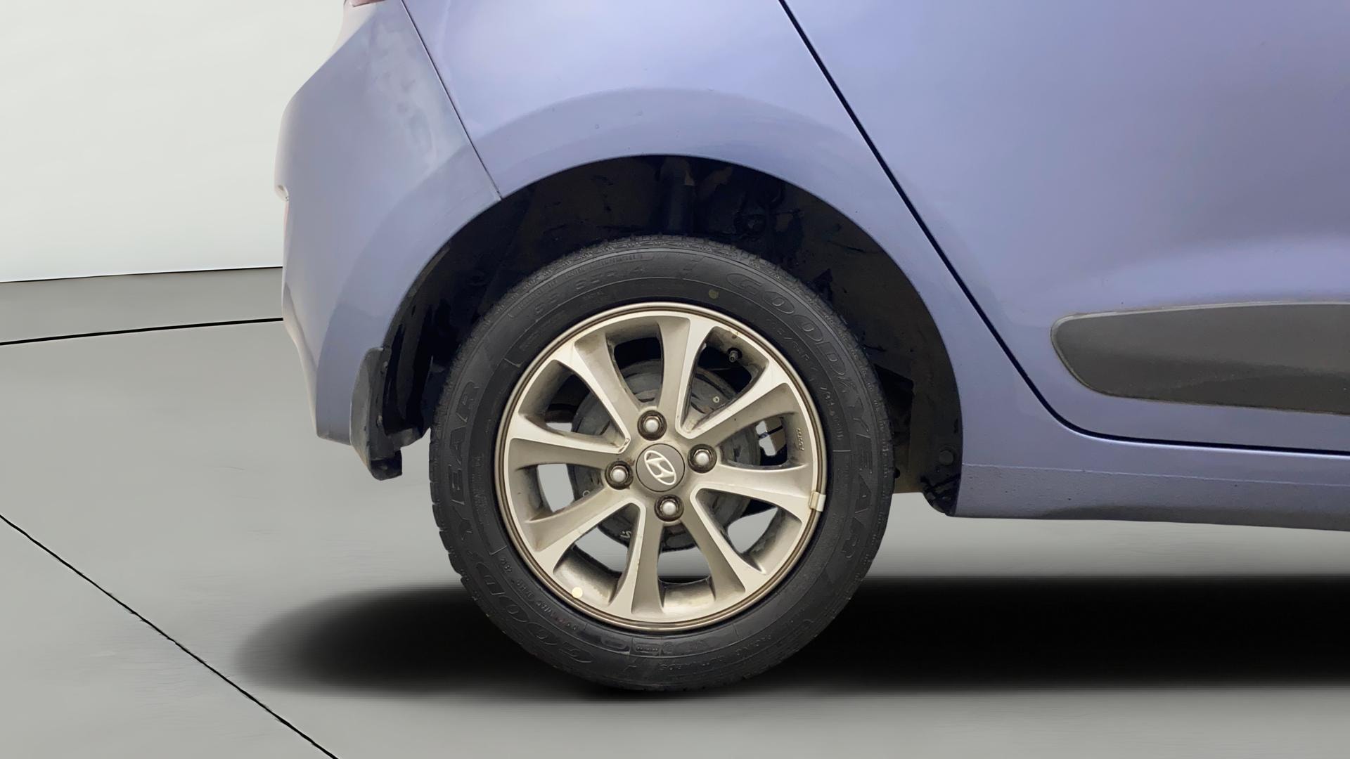 View 2014 Hyundai Grand i10 1.2 Asta Petrol Image 32 Used 2014 Hyundai Grand i10 1.2 Asta Petrol Image 32