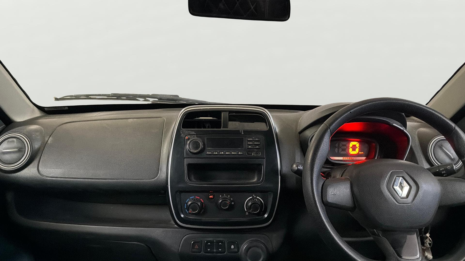 View 2019 Renault Kwid RXL 1.0 Image 17 Used 2019 Renault Kwid RXL 1.0 Image 17