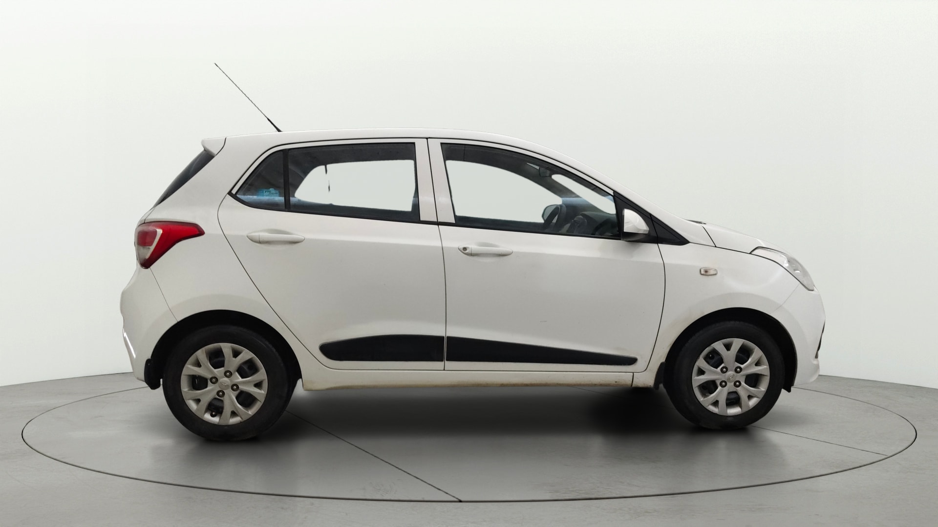 View 2016 Hyundai Grand i10 Magna 1.2 Kappa VTVT Image 8 Used 2016 Hyundai Grand i10 Magna 1.2 Kappa VTVT Image 8