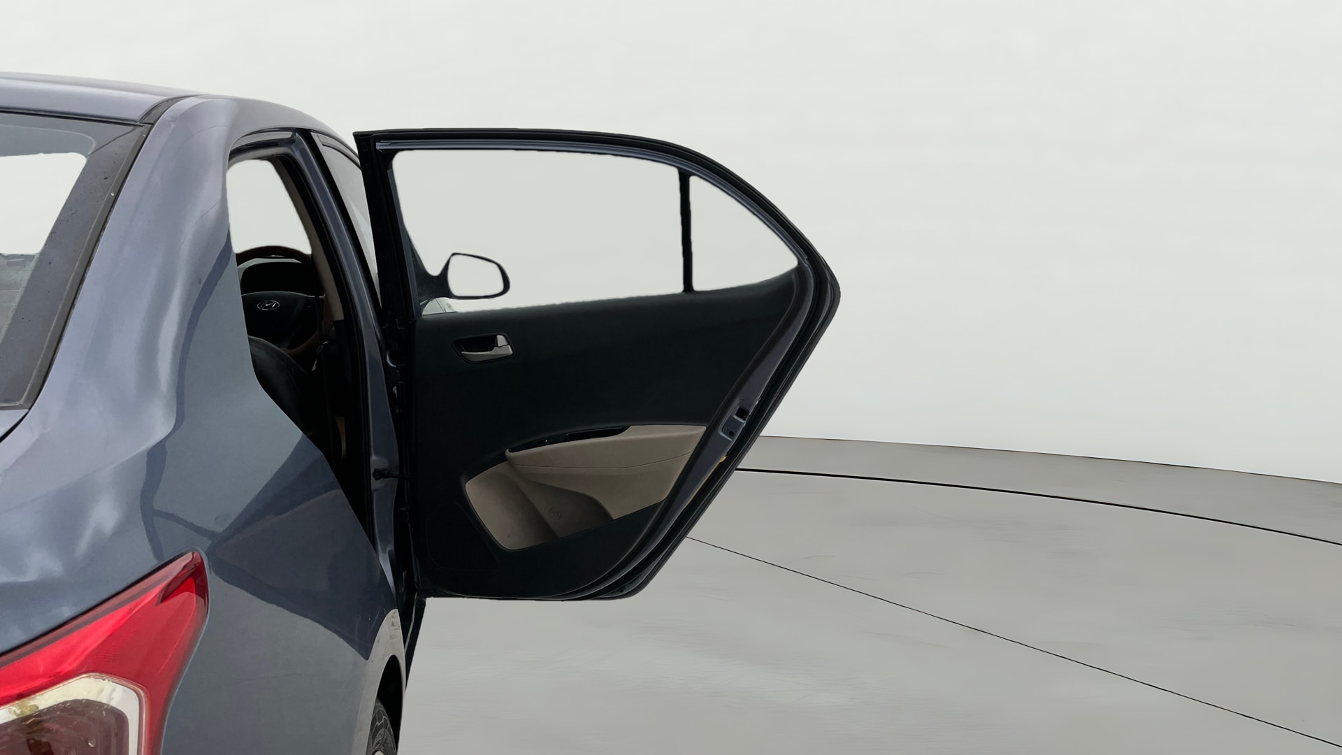 View 2014 Hyundai Xcent SX Petrol Image 8 Used 2014 Hyundai Xcent SX Petrol Image 8