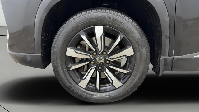 View MG Hector Plus Image 37 Used MG Hector Plus Image 37