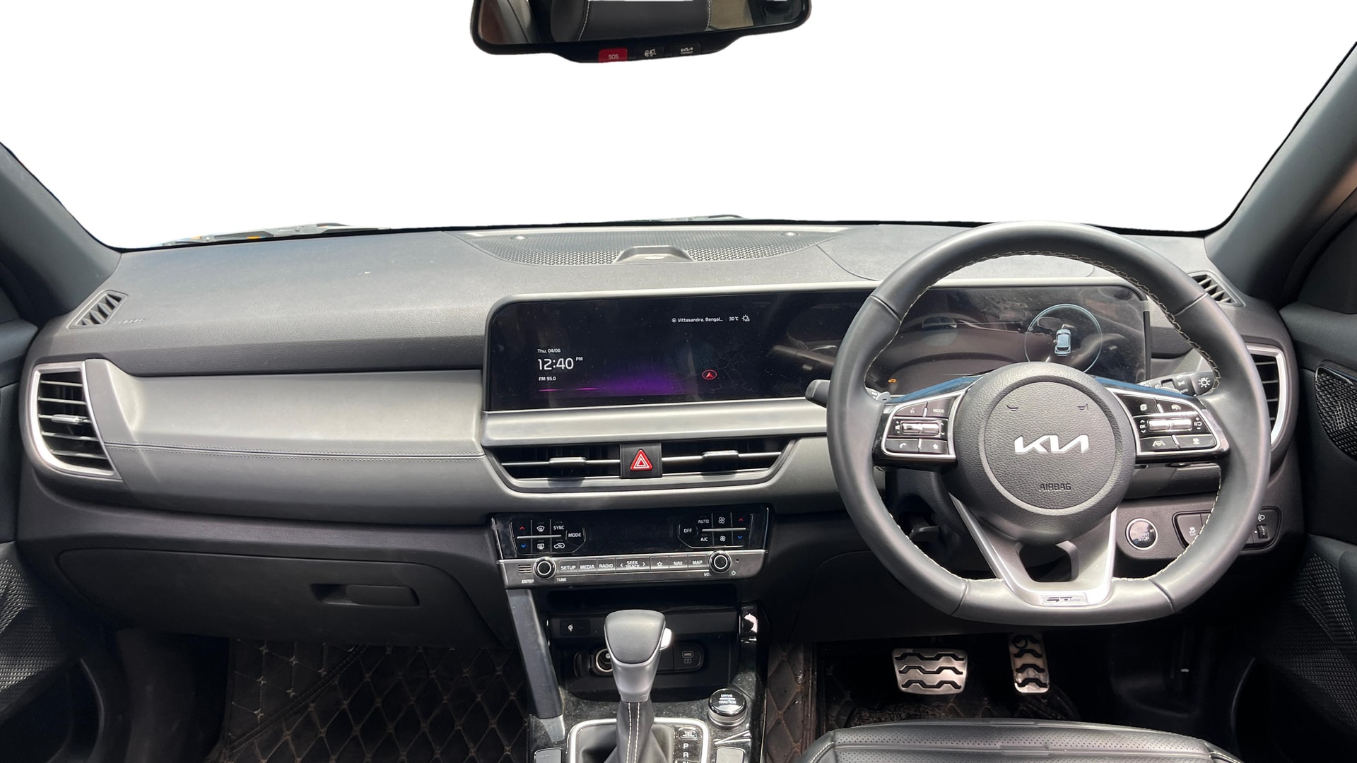 View 2023 Kia Seltos GTX Plus (S) DCT Dual Tone Image 31 Used 2023 Kia Seltos GTX Plus (S) DCT Dual Tone Image 31