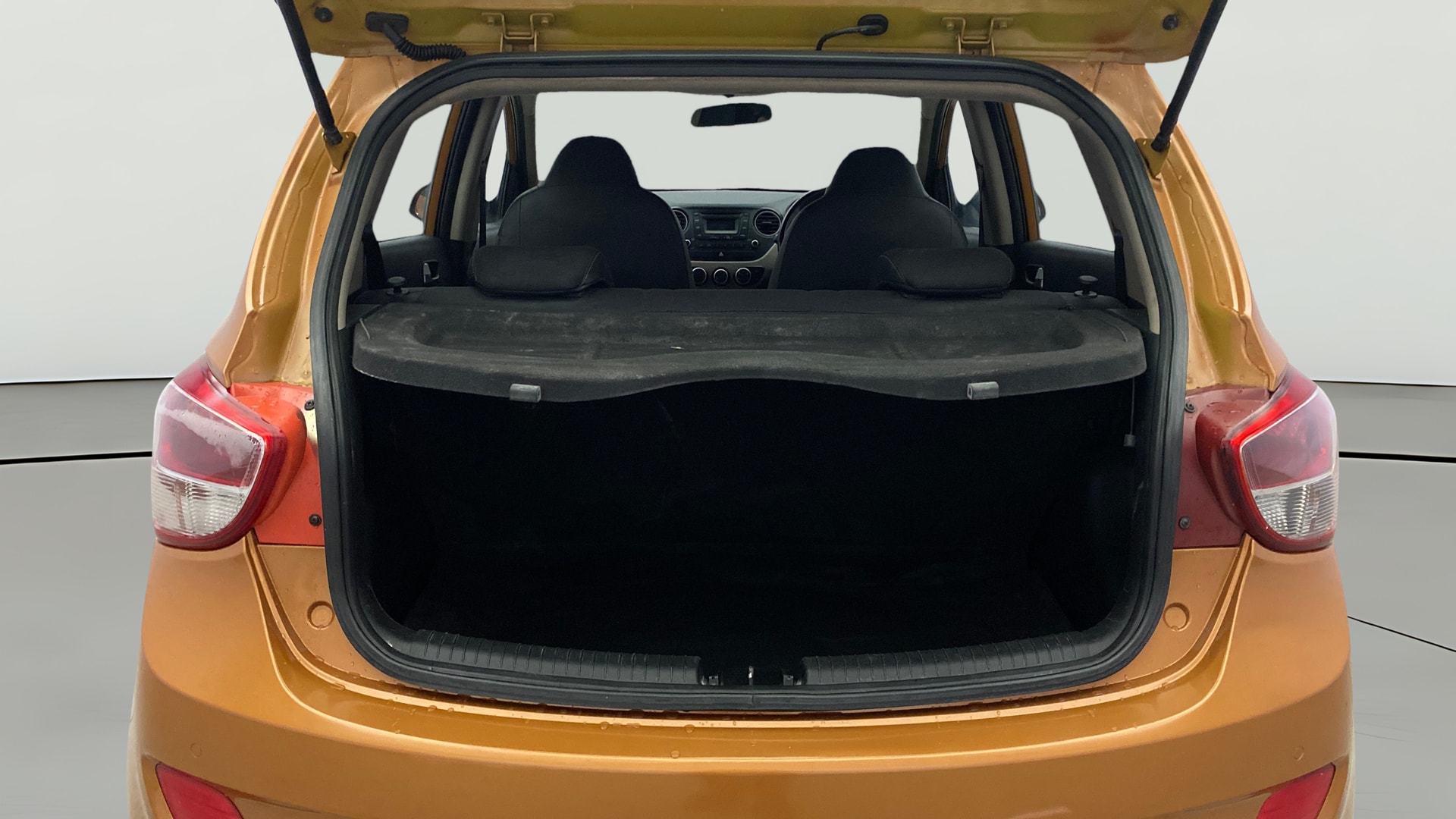 View 2014 Hyundai Grand i10 Asta AT 1.2 Kappa VTVT Image 36 Used 2014 Hyundai Grand i10 Asta AT 1.2 Kappa VTVT Image 36