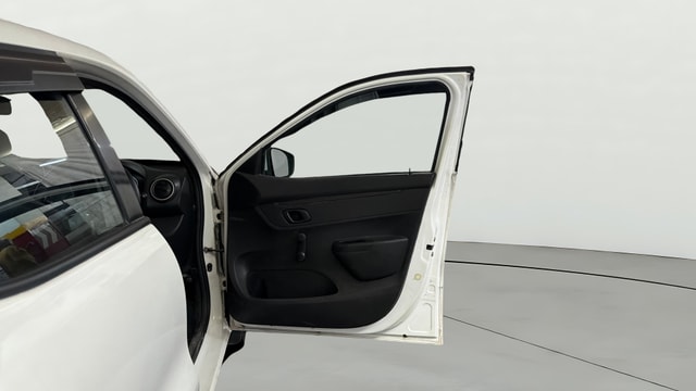 View Renault Kwid Image 43 Used Renault Kwid Image 43