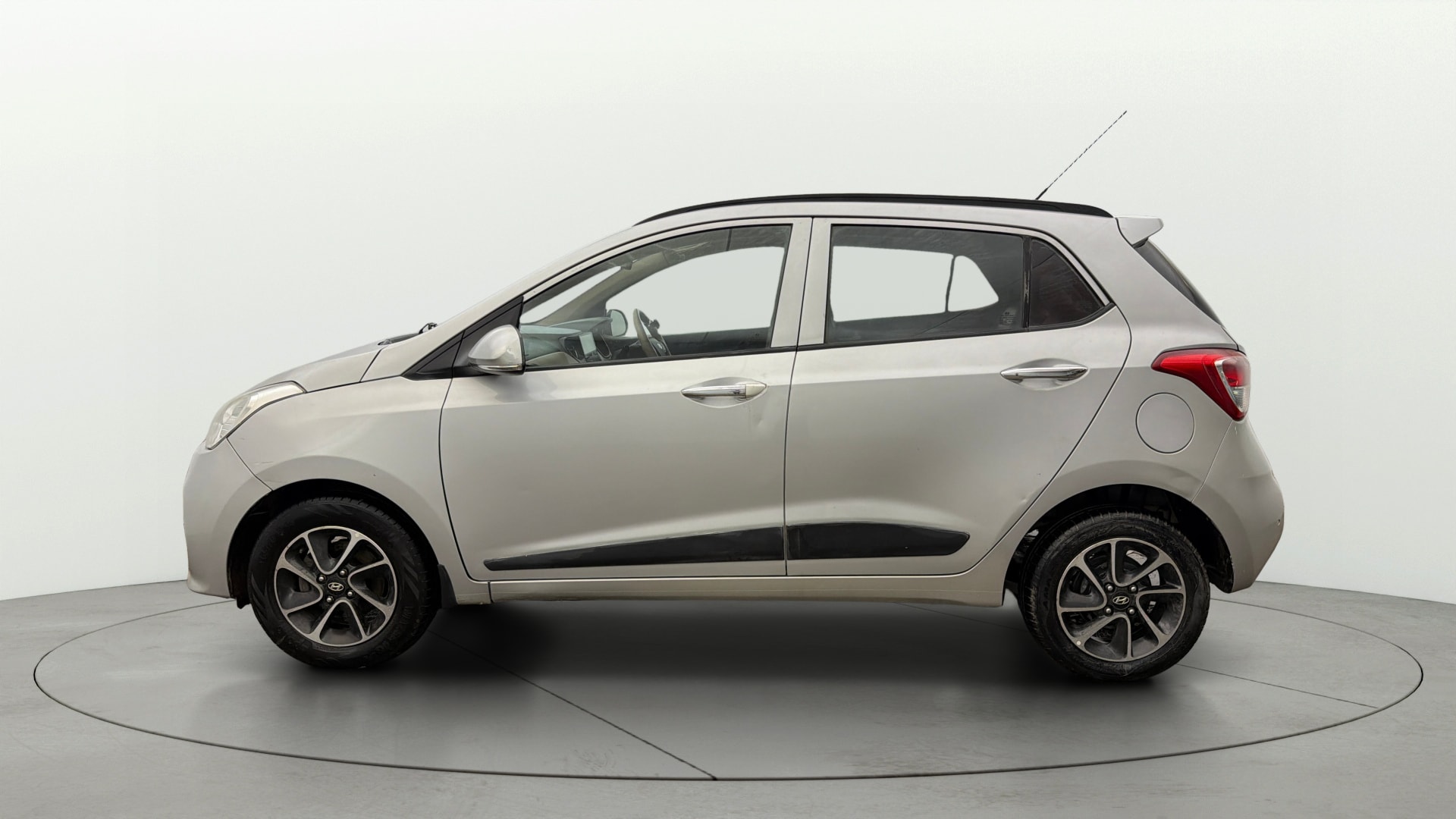 View 2017 Hyundai Grand i10 1.2 Asta Petrol Image 26 Used 2017 Hyundai Grand i10 1.2 Asta Petrol Image 26
