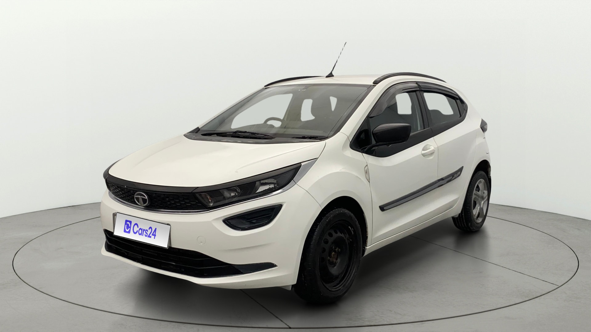 View 2020 Tata Altroz XE Petrol Image 35 Used 2020 Tata Altroz XE Petrol Image 35