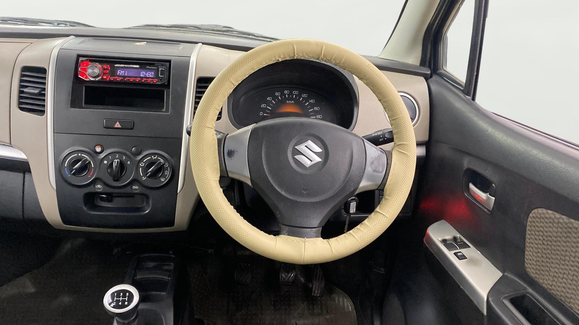 View 2014 Maruti Suzuki 1000 Base Variant Image 20 Used 2014 Maruti Suzuki 1000 Base Variant Image 20