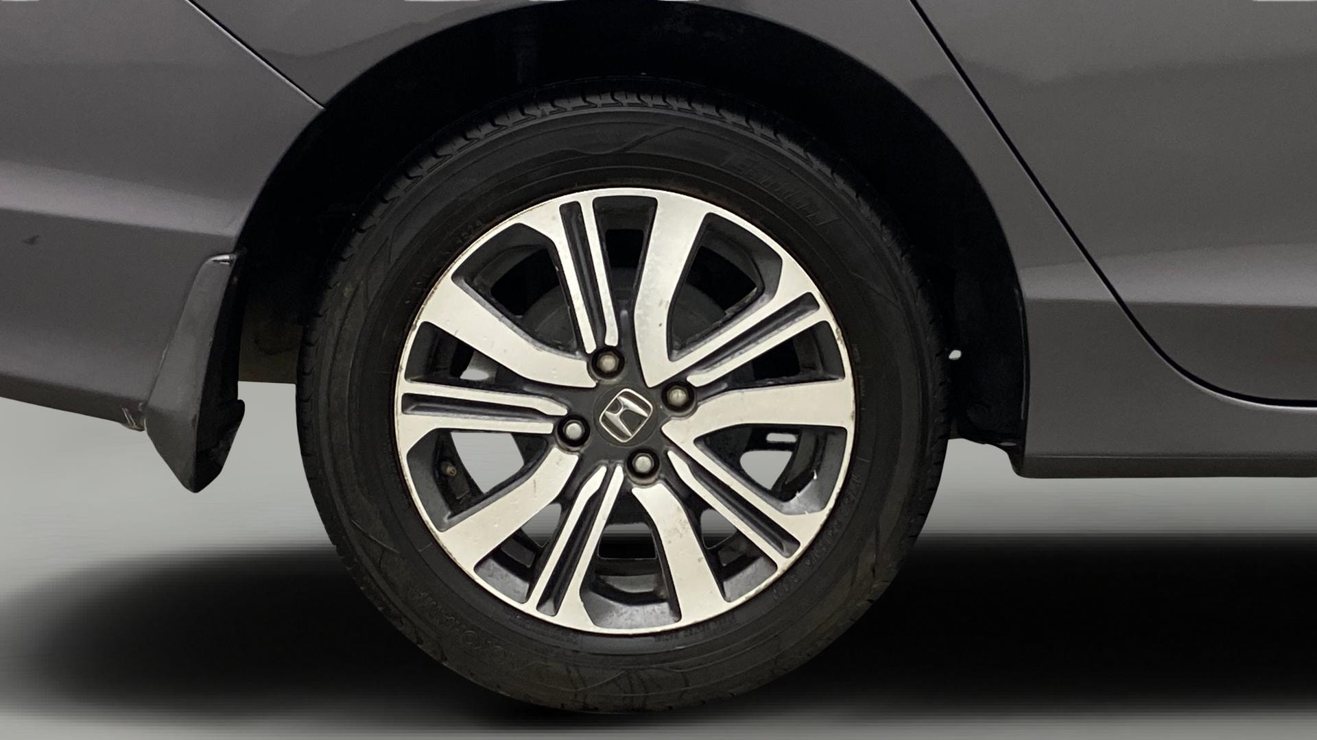 View 2019 Honda City ZX MT Diesel Anniversary Edition Image 25 Used 2019 Honda City ZX MT Diesel Anniversary Edition Image 25