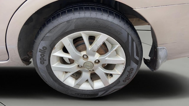 View Nissan Sunny Image 11 Used Nissan Sunny Image 11