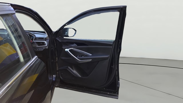 View MG Hector Image 49 Used MG Hector Image 49