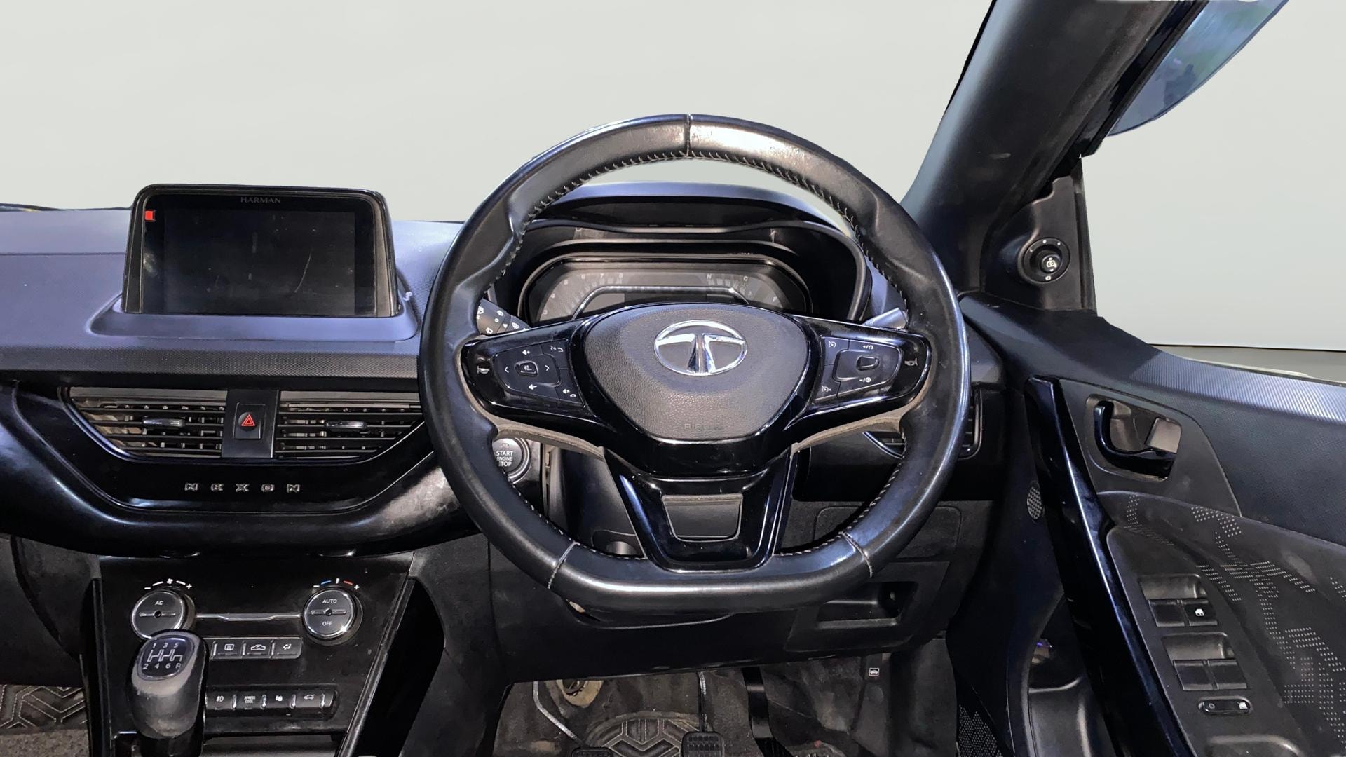 View 2022 Tata Nexon Revotorq XZ Plus (O) Dark Image 13 Used 2022 Tata Nexon Revotorq XZ Plus (O) Dark Image 13