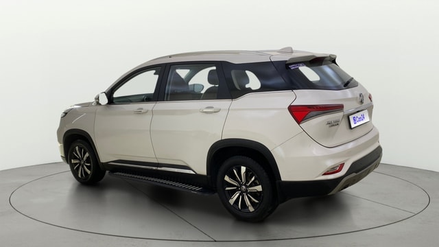 View MG Hector Plus Image 2 Used MG Hector Plus Image 2