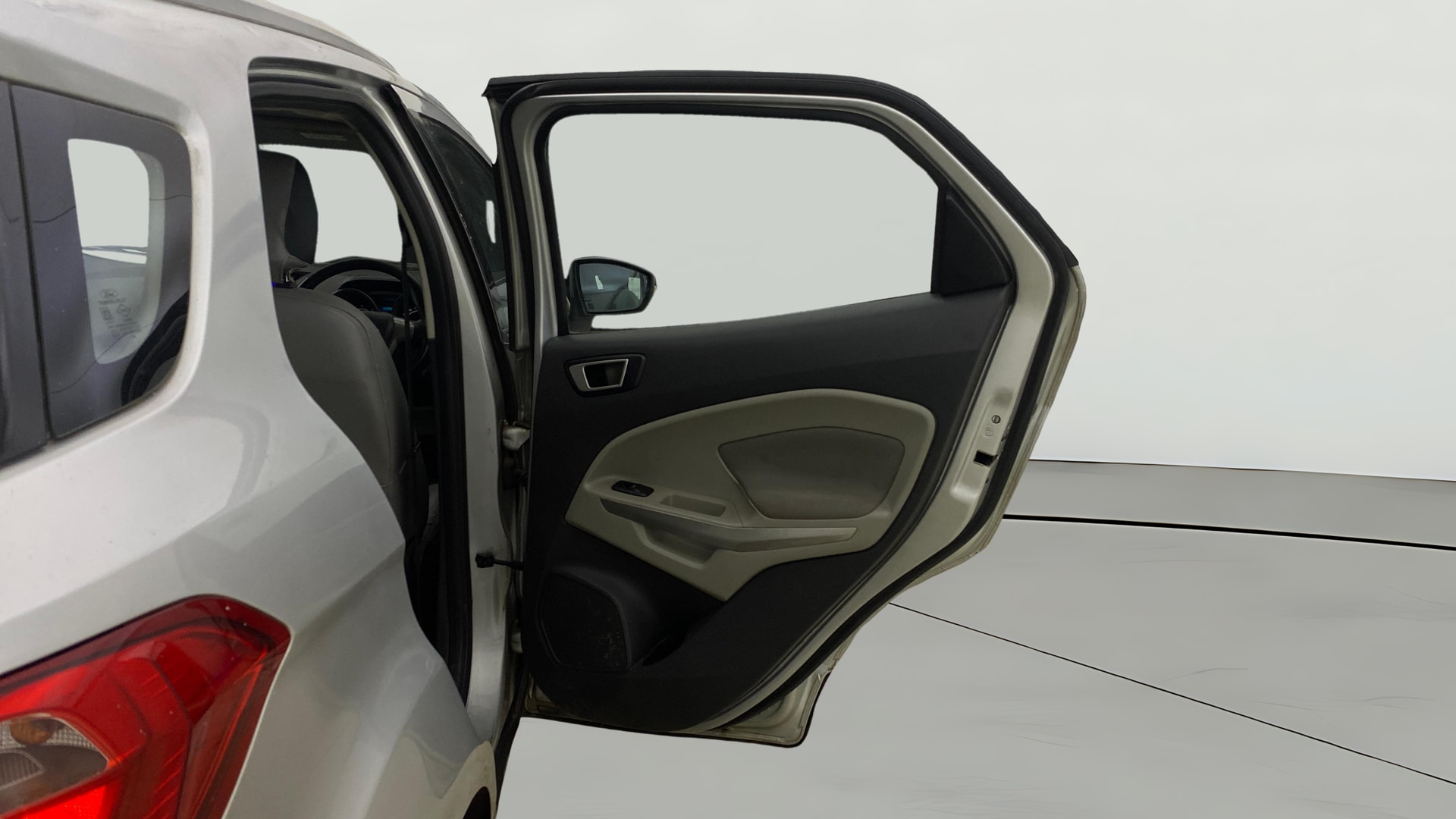 View 2014 Ford EcoSport 1.5 TDCi Diesel Ambiente BS IV Image 7 Used 2014 Ford EcoSport 1.5 TDCi Diesel Ambiente BS IV Image 7