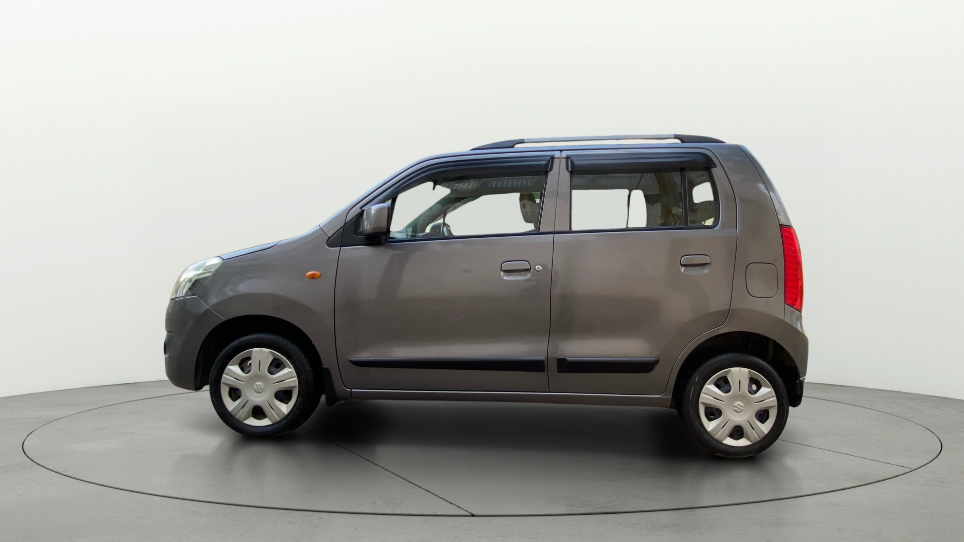 View 2017 Maruti Suzuki 1000 Base Variant Image 5 Used 2017 Maruti Suzuki 1000 Base Variant Image 5
