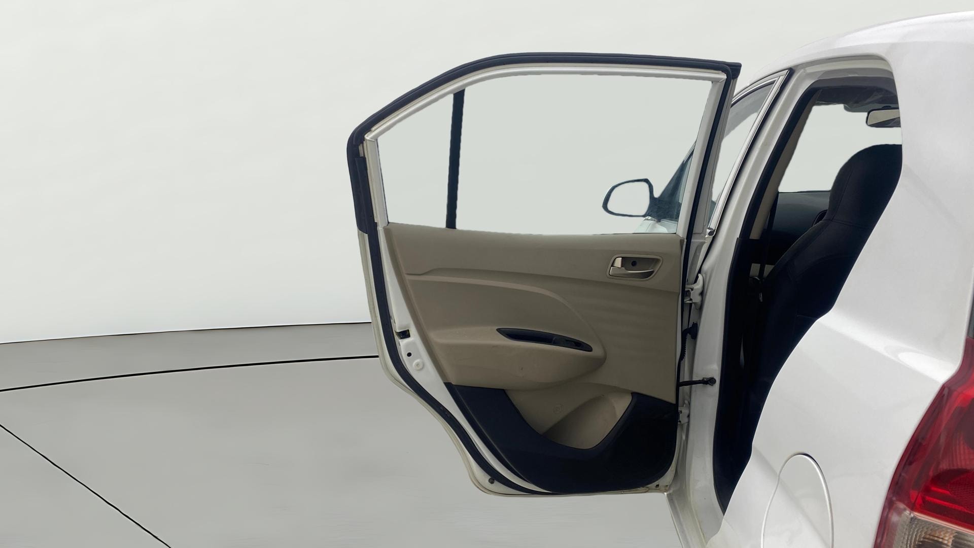 View 2019 Hyundai New Santro D-Lite Petrol Image 22 Used 2019 Hyundai New Santro D-Lite Petrol Image 22