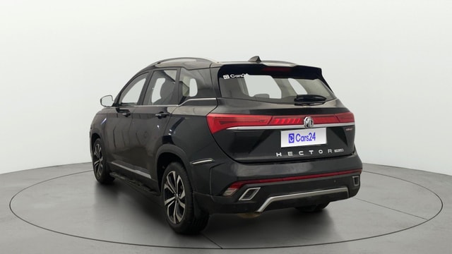 View MG Hector Plus Image 2 Used MG Hector Plus Image 2