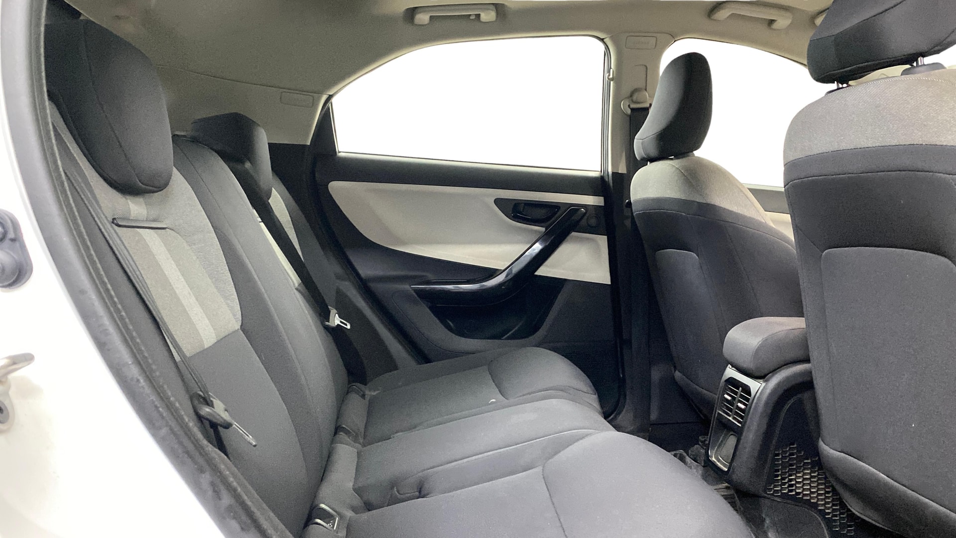View 2025 Tata Nexon Revotron XE Image 35 Used 2025 Tata Nexon Revotron XE Image 35