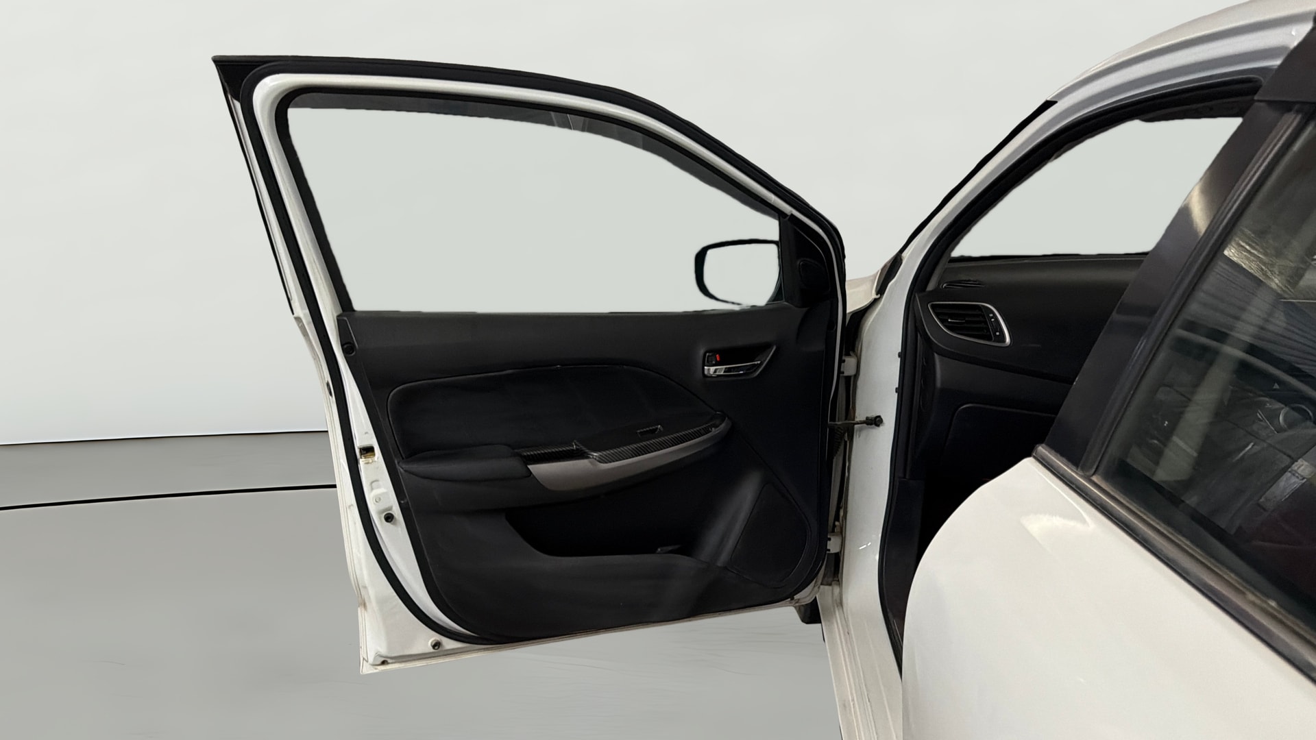 View 2021 Toyota Glanza G CVT Image 31 Used 2021 Toyota Glanza G CVT Image 31