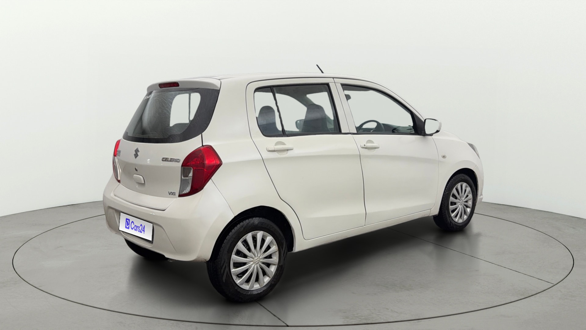 View 2018 Maruti Suzuki 1000 Base Variant Image 41 Used 2018 Maruti Suzuki 1000 Base Variant Image 41