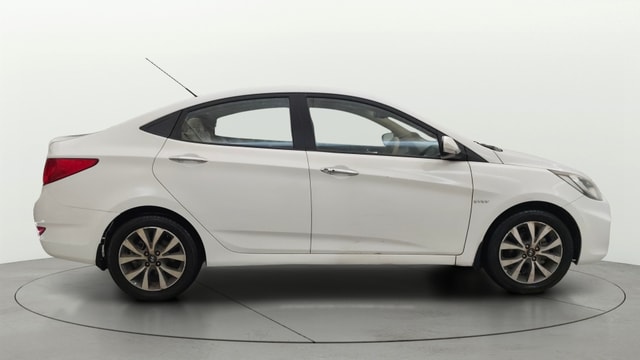 View Hyundai Fluidic Verna Image 8 Used Hyundai Fluidic Verna Image 8