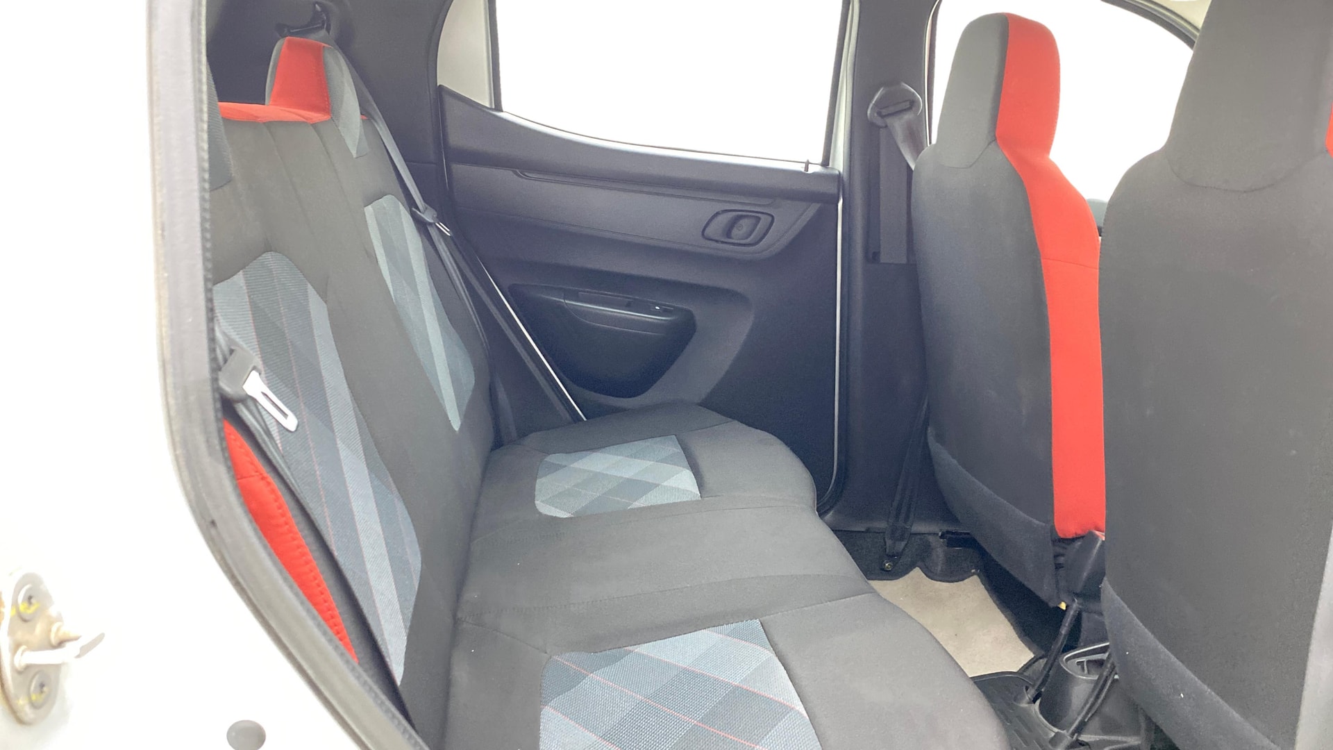 View 2023 Renault Kwid RXT 1.0 Image 28 Used 2023 Renault Kwid RXT 1.0 Image 28