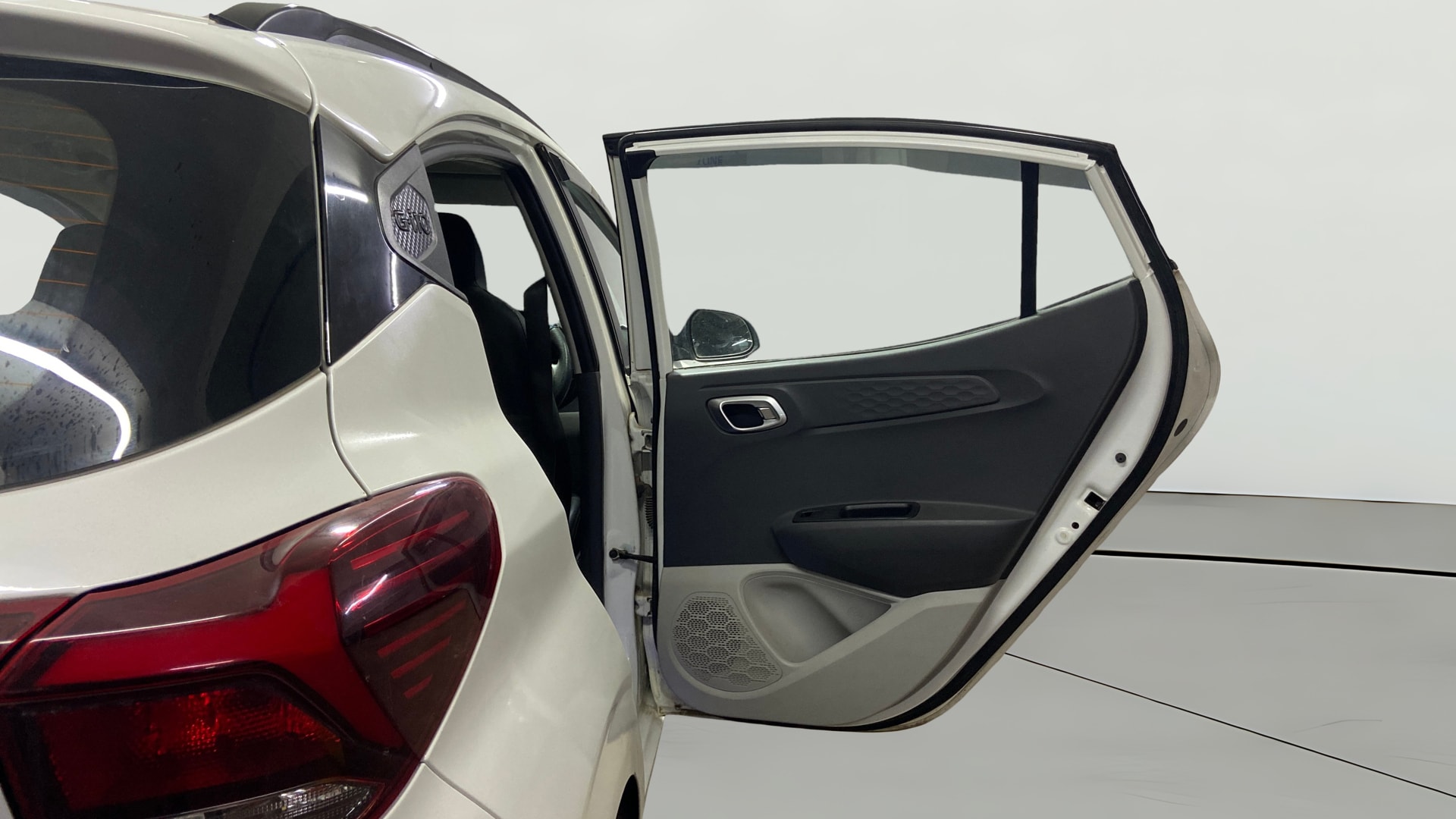 View 2023 Hyundai Grand i10 Nios Sportz Petrol Image 7 Used 2023 Hyundai Grand i10 Nios Sportz Petrol Image 7