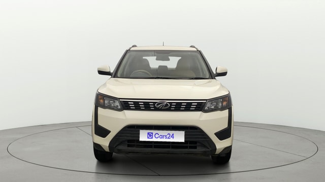 View Mahindra XUV300 Image 1 Used Mahindra XUV300 Image 1