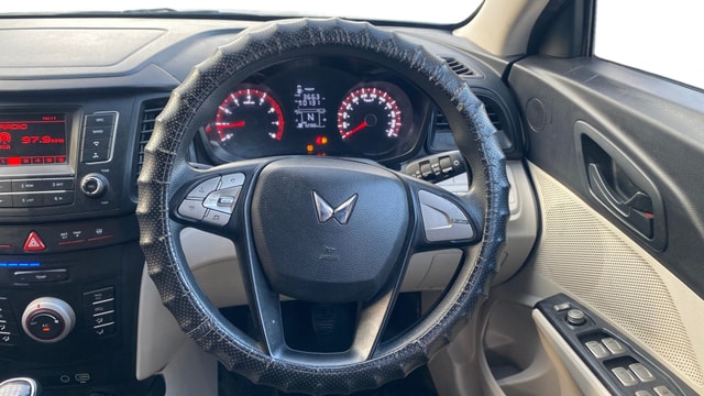 View Mahindra XUV300 Image 20 Used Mahindra XUV300 Image 20