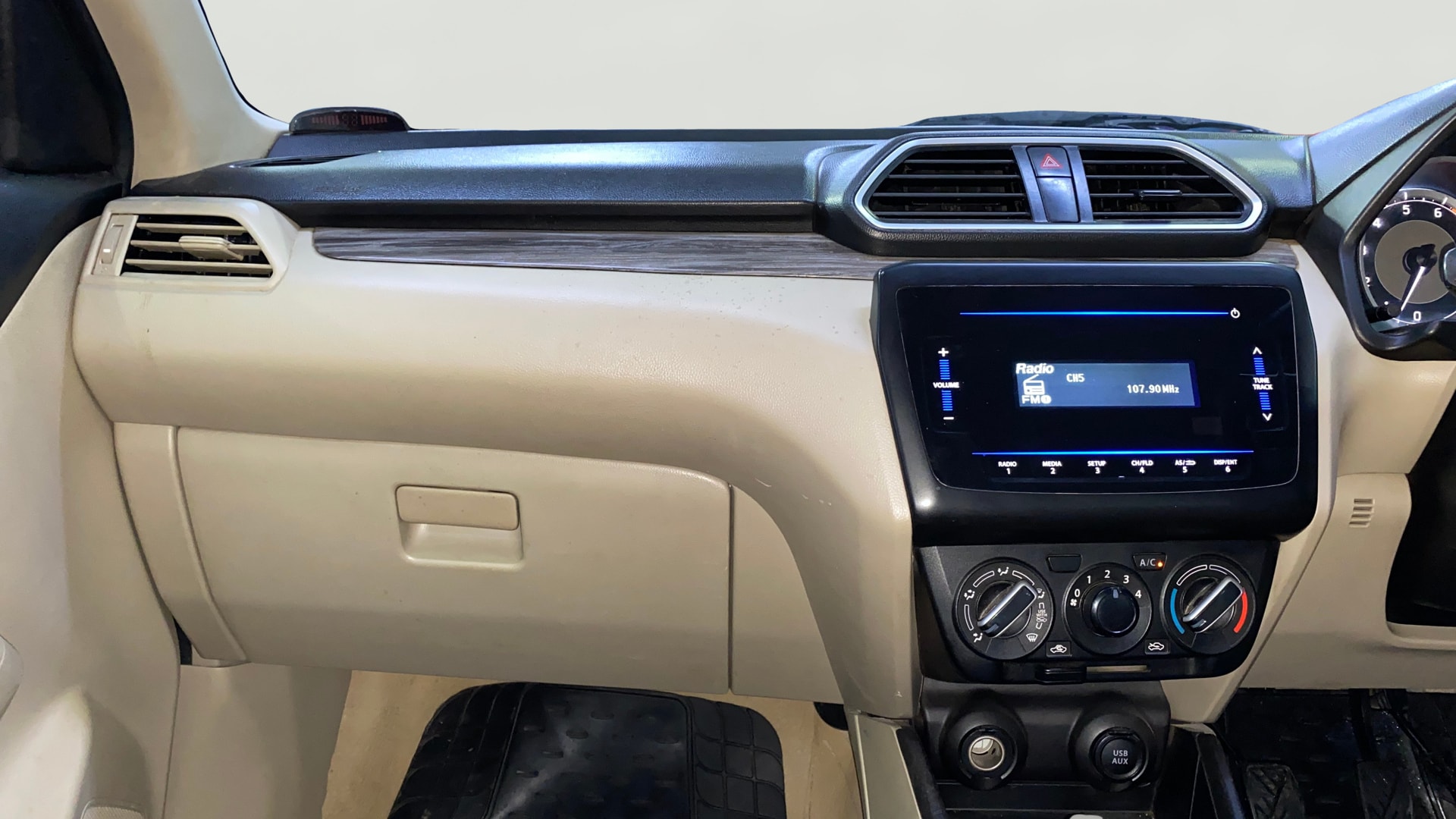 View 2022 Maruti Suzuki 1000 Base Variant Image 34 Used 2022 Maruti Suzuki 1000 Base Variant Image 34