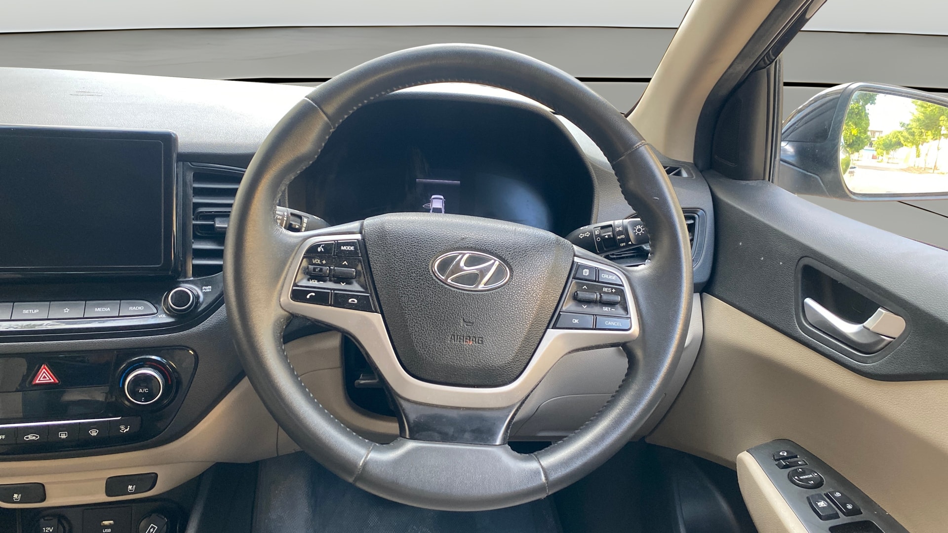 Used 2022 Hyundai Verna Used 2022 Hyundai Verna