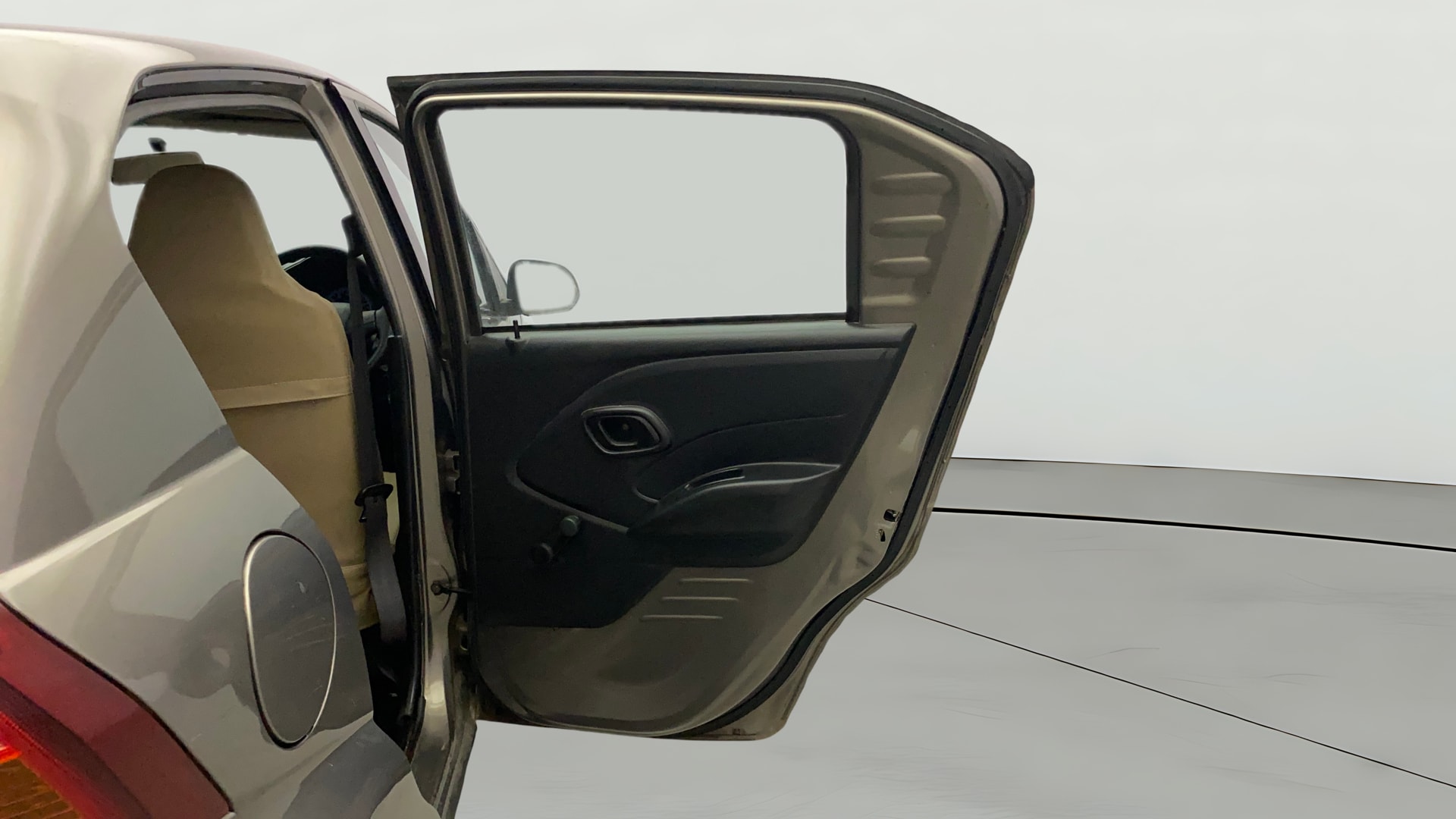 View 2018 Datsun Redi GO A Image 5 Used 2018 Datsun Redi GO A Image 5