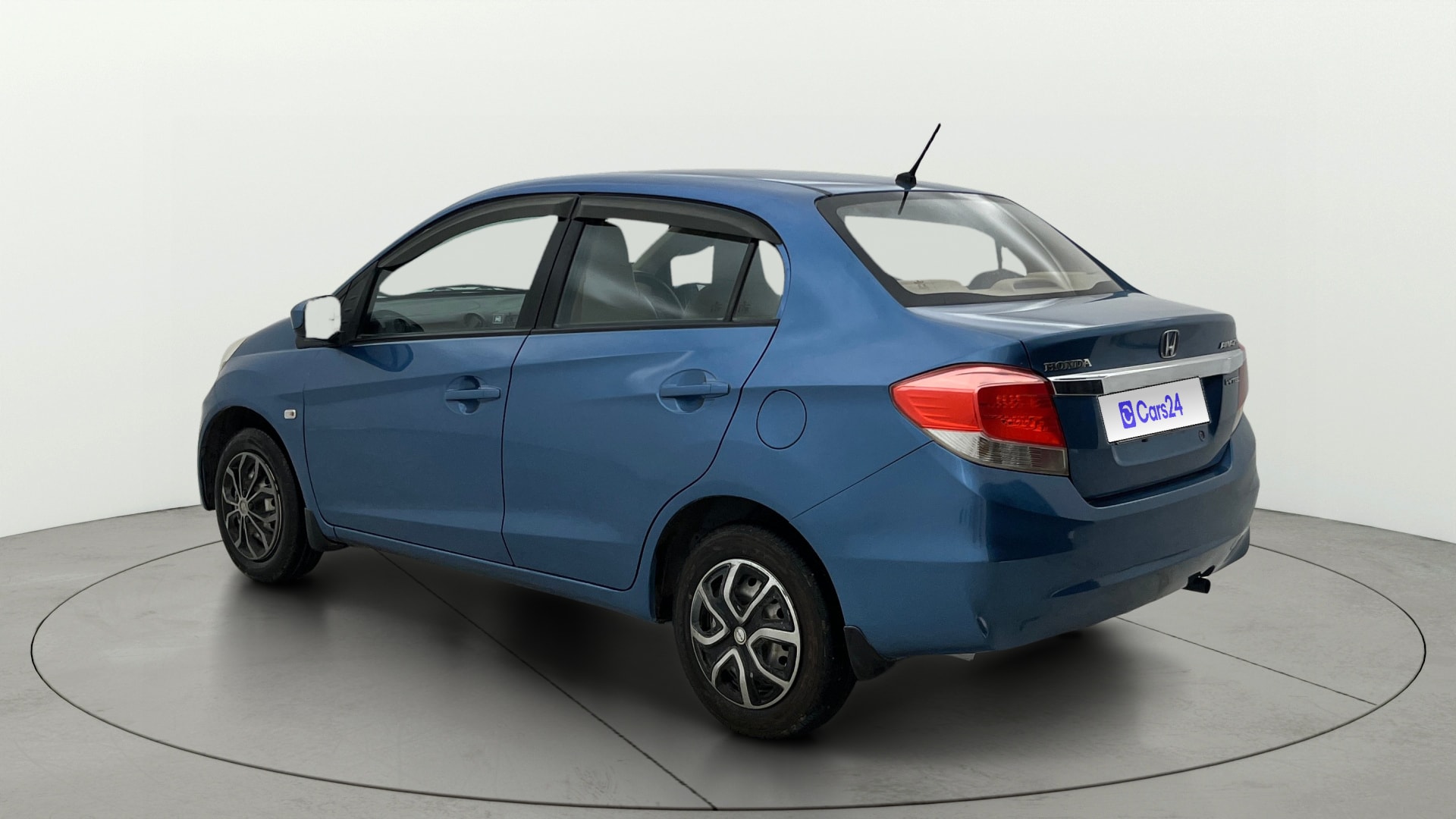 View 2013 Honda Amaze E MT Petrol BS IV Image 2 Used 2013 Honda Amaze E MT Petrol BS IV Image 2